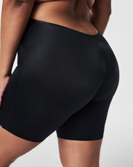 SPANXshape™ Suit Your Fancy Low-Back Mid-Thigh Short | Very Black