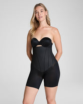 SPANXsupersculpt™ TotalContour High-Waisted Mid-Thigh Short | Very Black