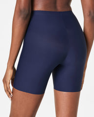 SPANXsupersmooth™ Essential Mid-Thigh Short | Timeless Navy