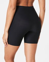 SPANXsupersmooth™ Essential Mid-Thigh Short | Very Black