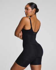 SPANXsculpt™ GoFigure High-Waisted Mid-Thigh Short | Very Black