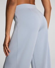 SPANX AirEssentials® Barrel Leg Pant | Himalayan Cloud