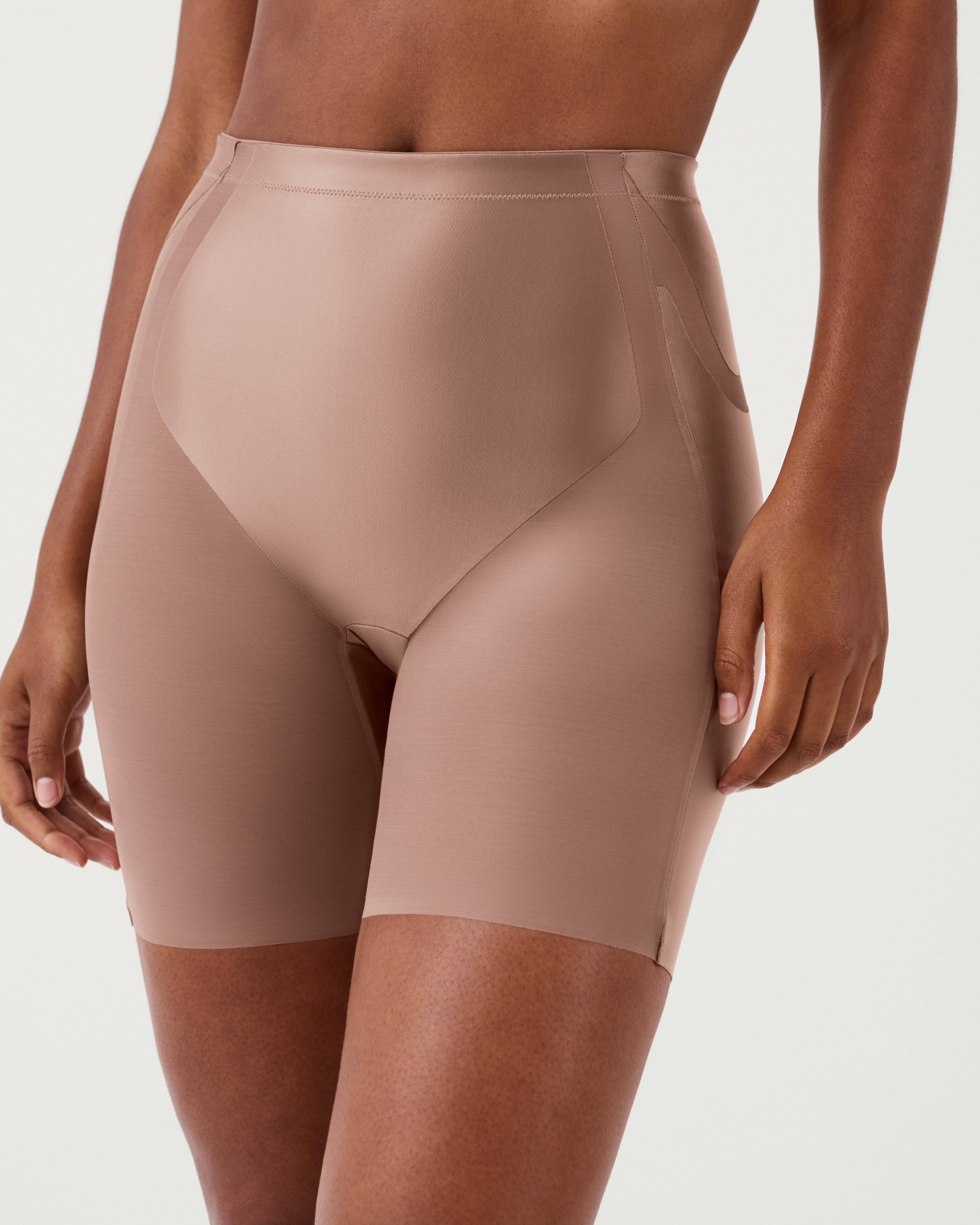 SPANXshape™ Booty-Lifting Mid-Thigh Short