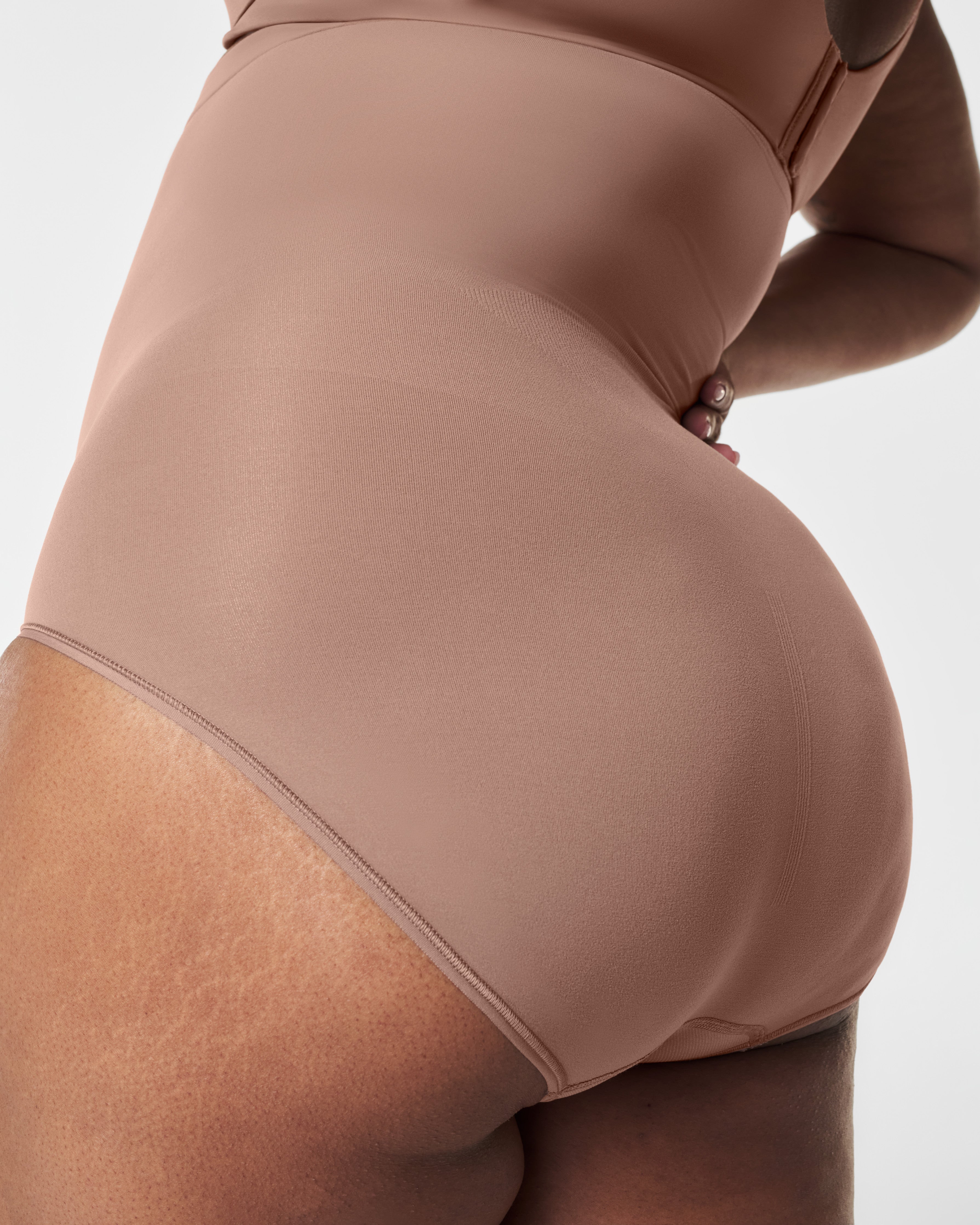 SPANXsculpt™ Seamless Power High-Waisted Brief | Cafe Au Lait