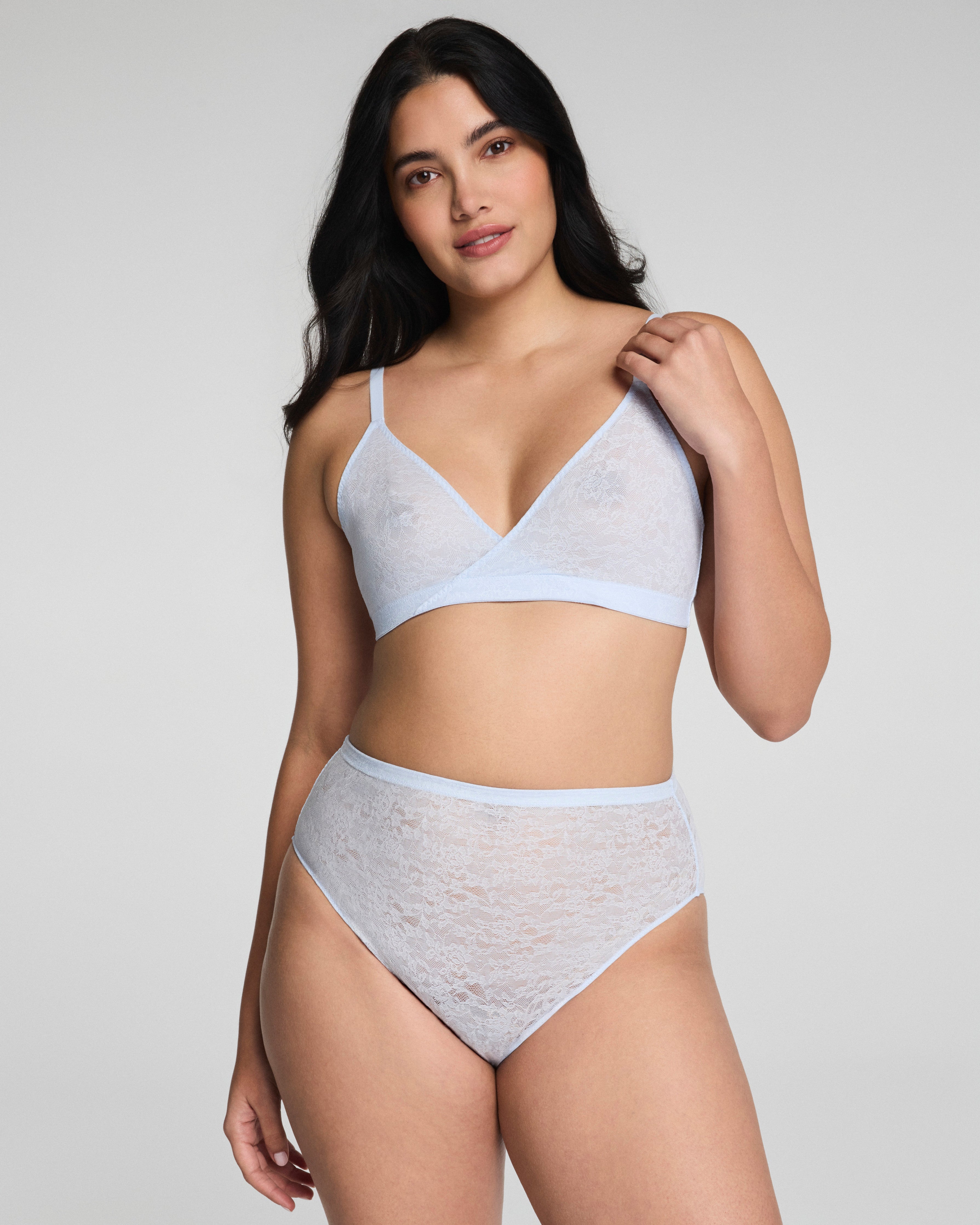 SPANXsupersmooth™ Day to Date Night Lace Bralette | Summit