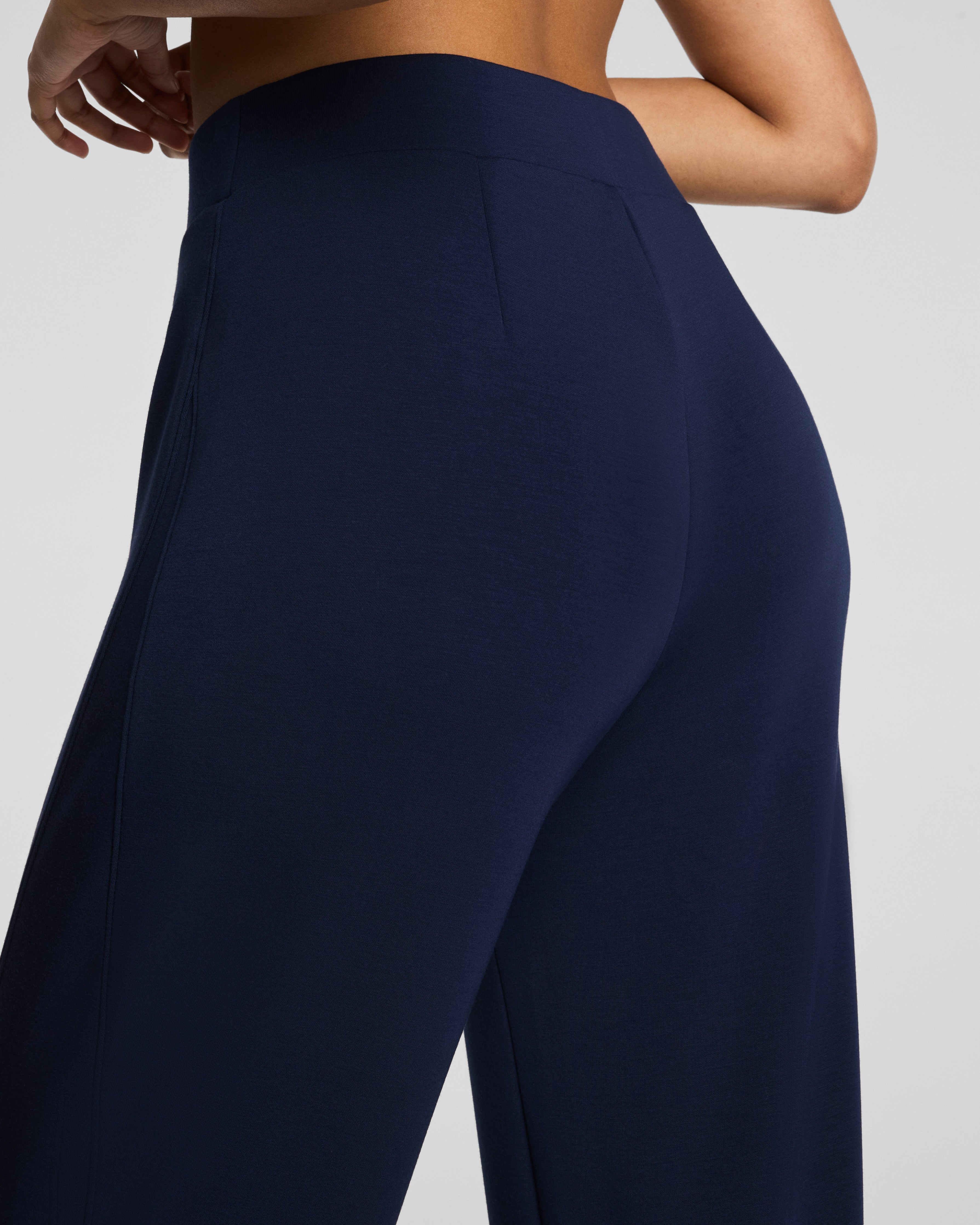 SPANX AirEssentials® Barrel Leg Pant | Timeless Navy