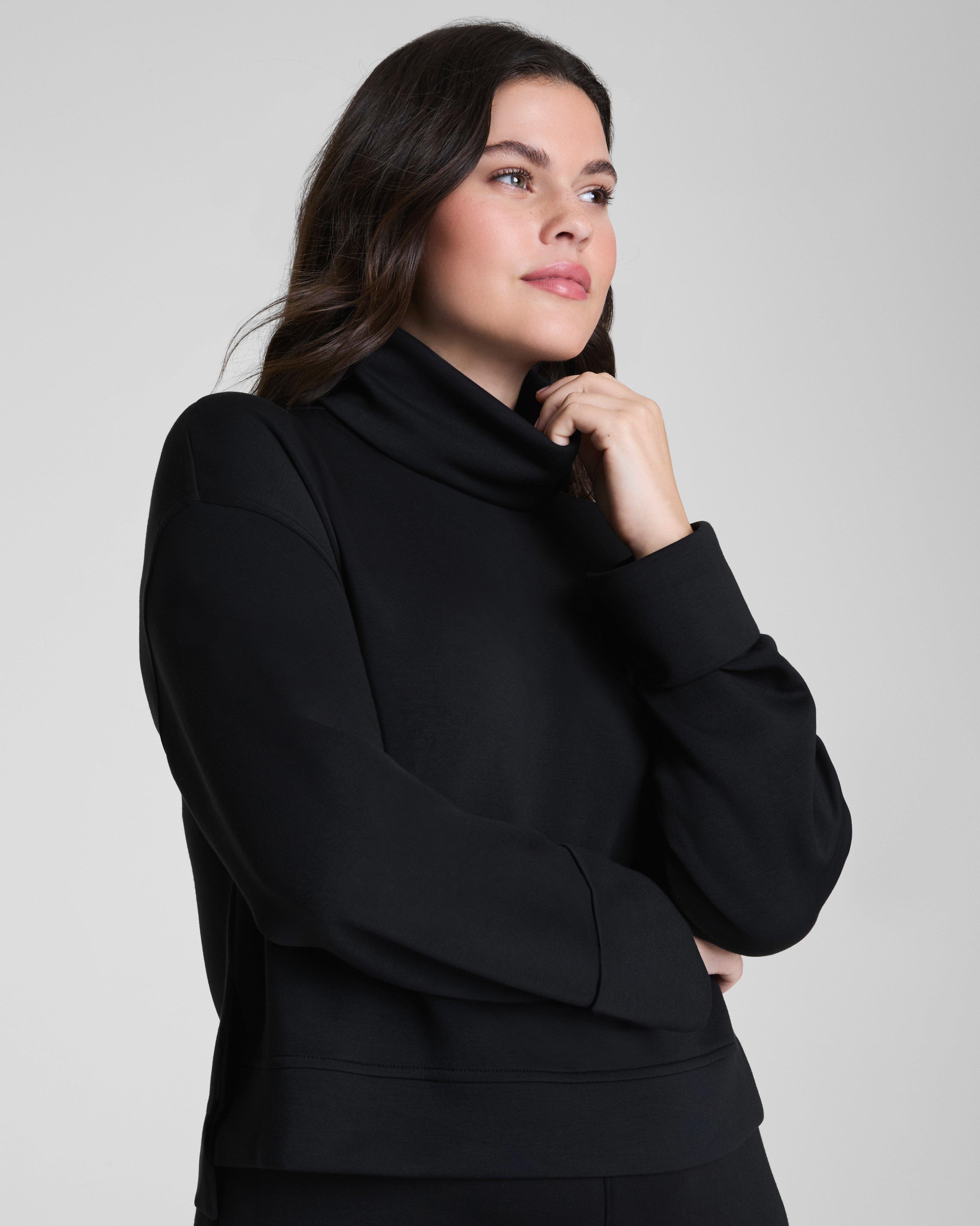 SPANX AirEssentials® Turtleneck  | Very Black