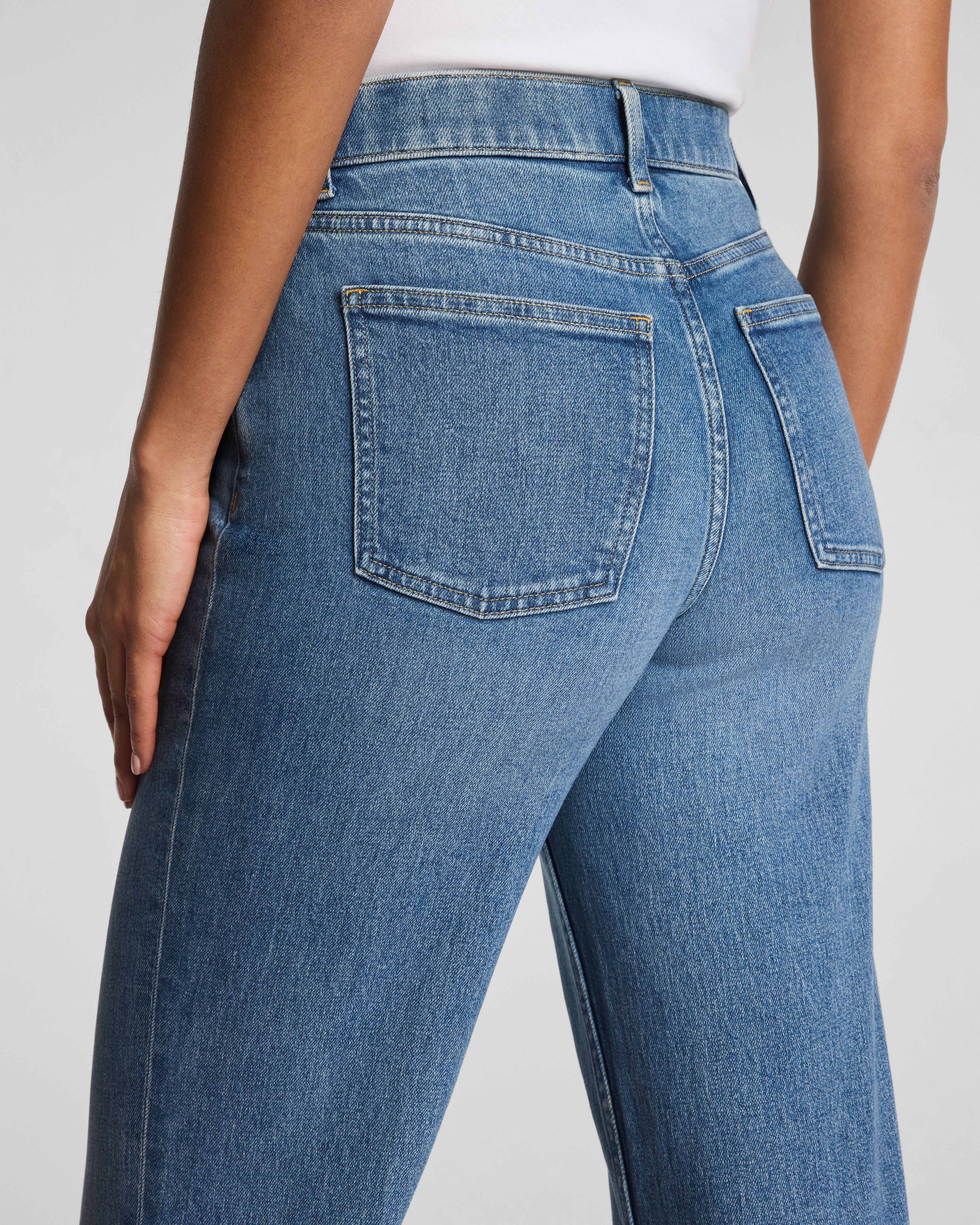 SPANXshape™ Authentic 360 Mid-Rise 90s Straight Leg Jeans | Elysian