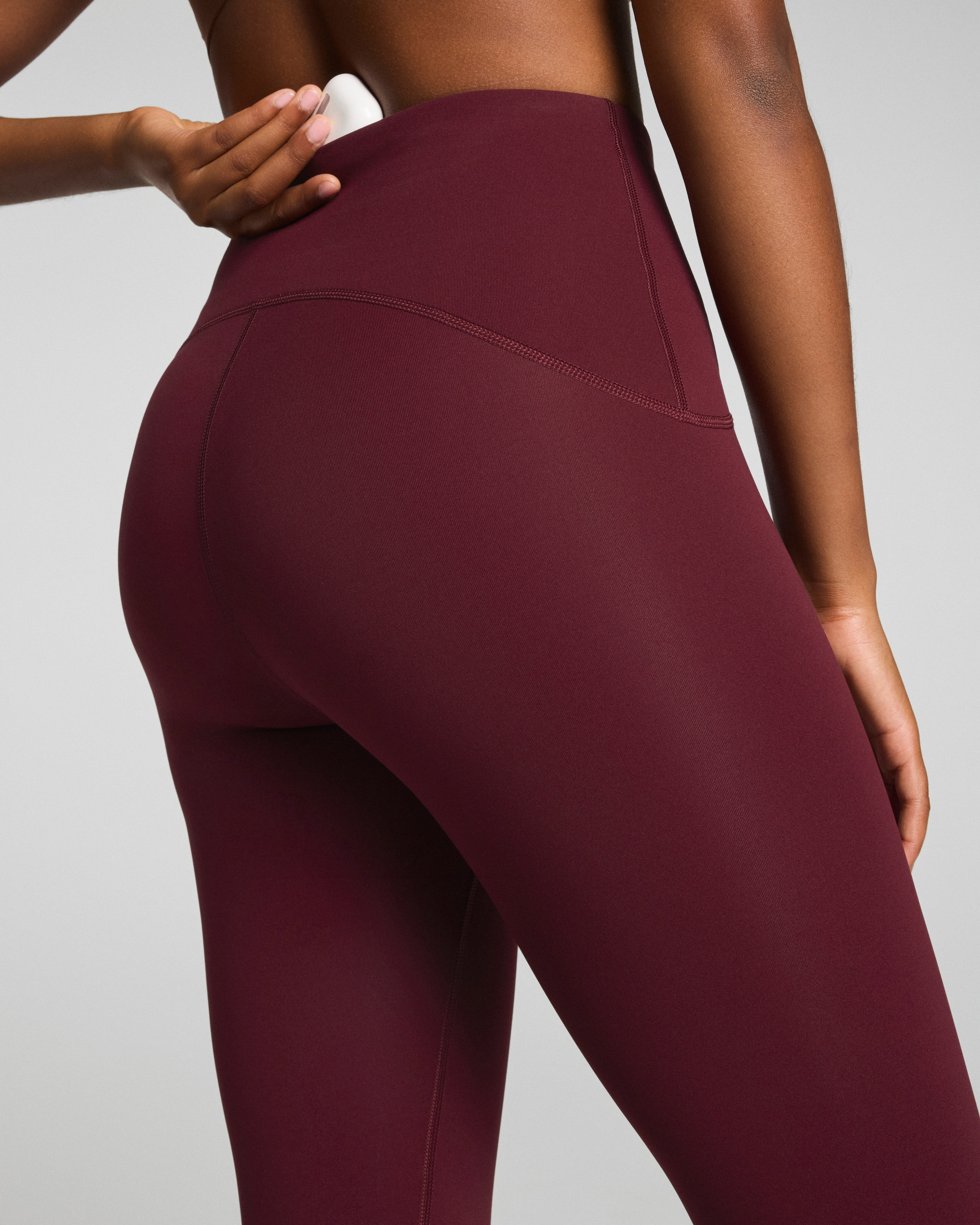 SPANXshape™ Booty Boost® 7/8 Leggings | Cassis