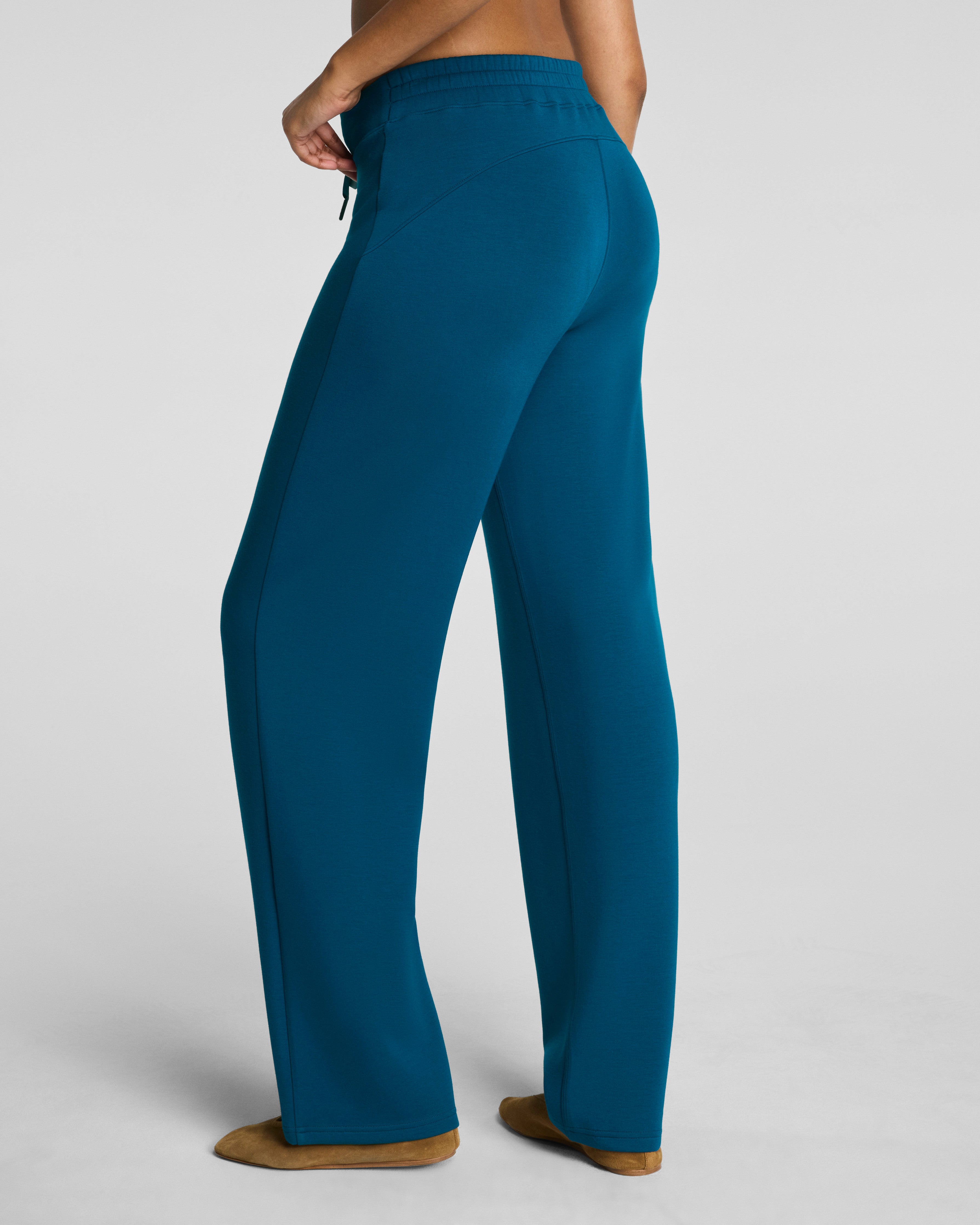 SPANX AirEssentials® Straight Leg Pant | Deep Cove