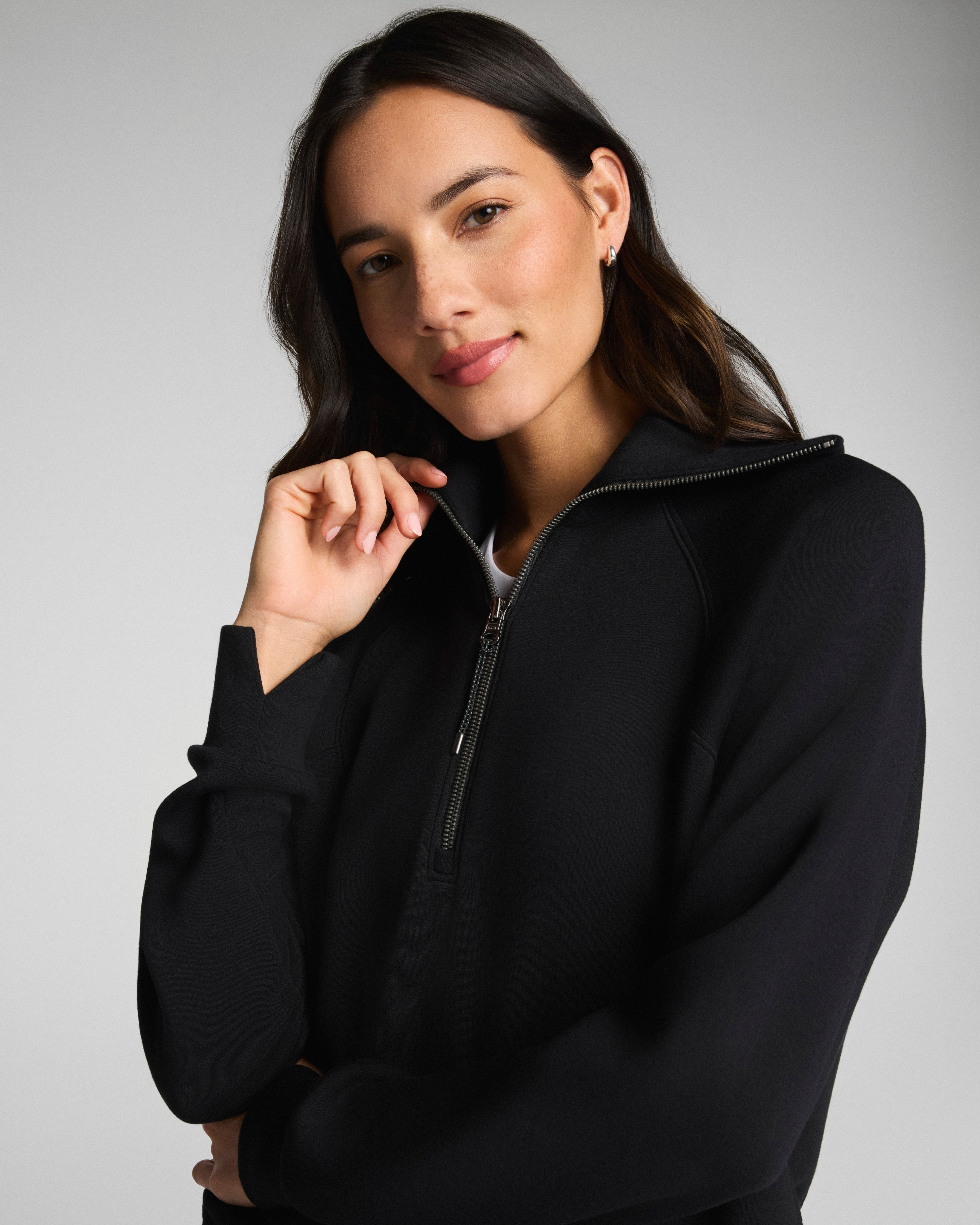 SPANX AirEssentials® Half Zip | Very Black